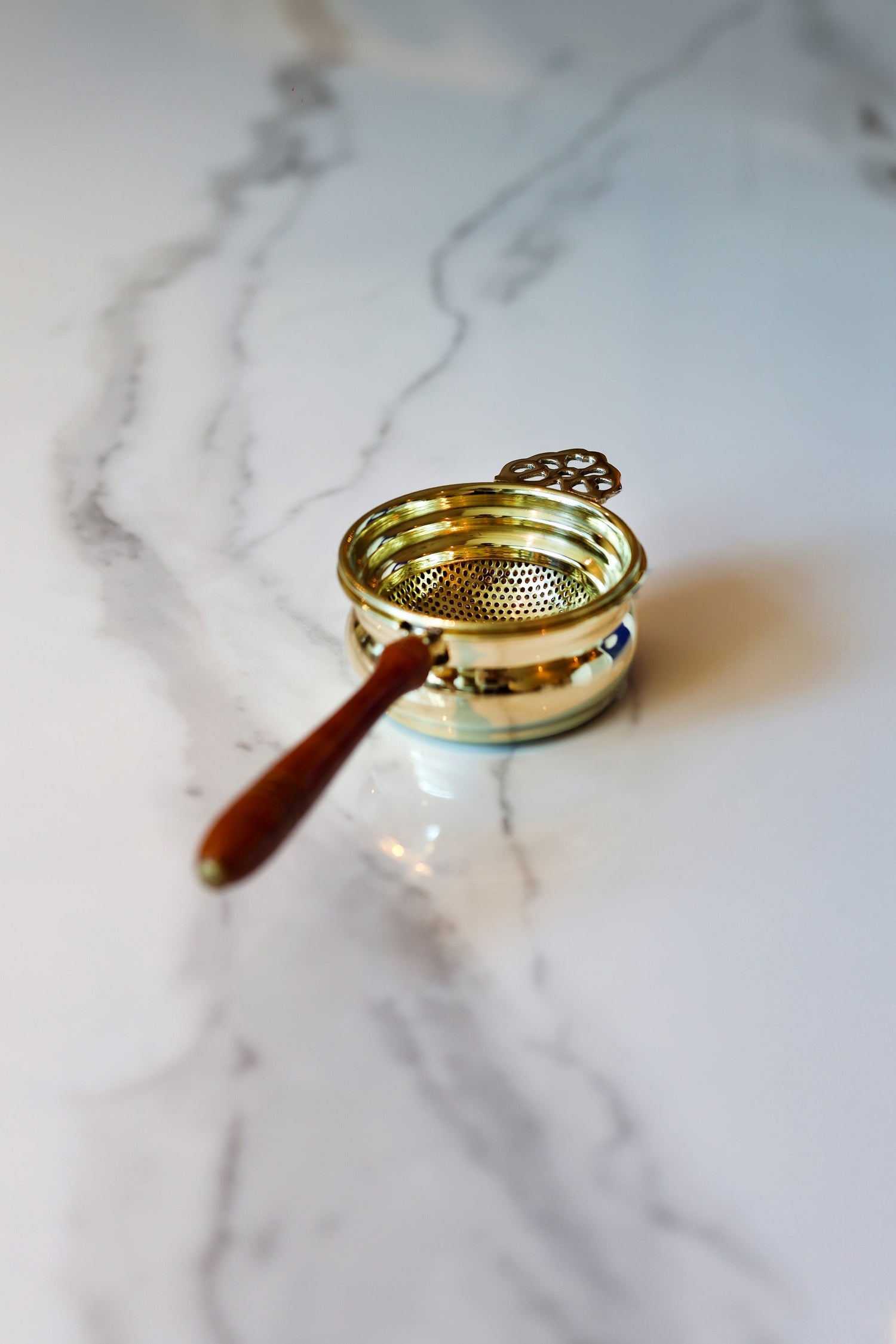 Wooden strainer - sy’a