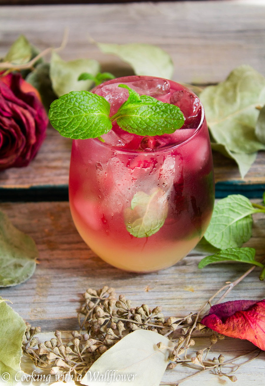 hibiscus berry lemonade for ramadan bliss